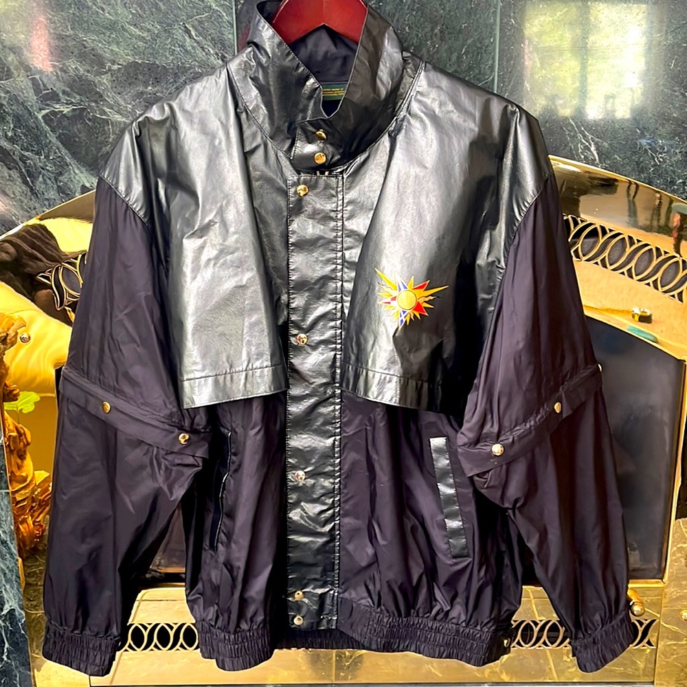 Black windbreaker water resistant jacket size LL from Japan